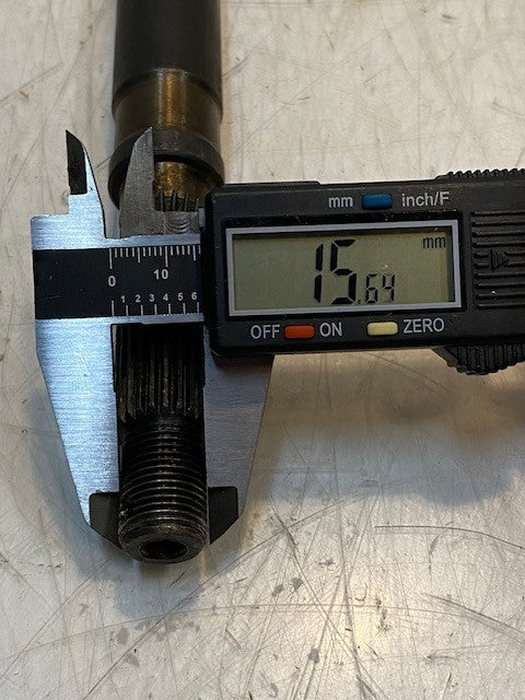 Clutch Sliding Main Shaft 16-1/2" Long  24-Spline 20mm End 26mm Shaft 16mm End