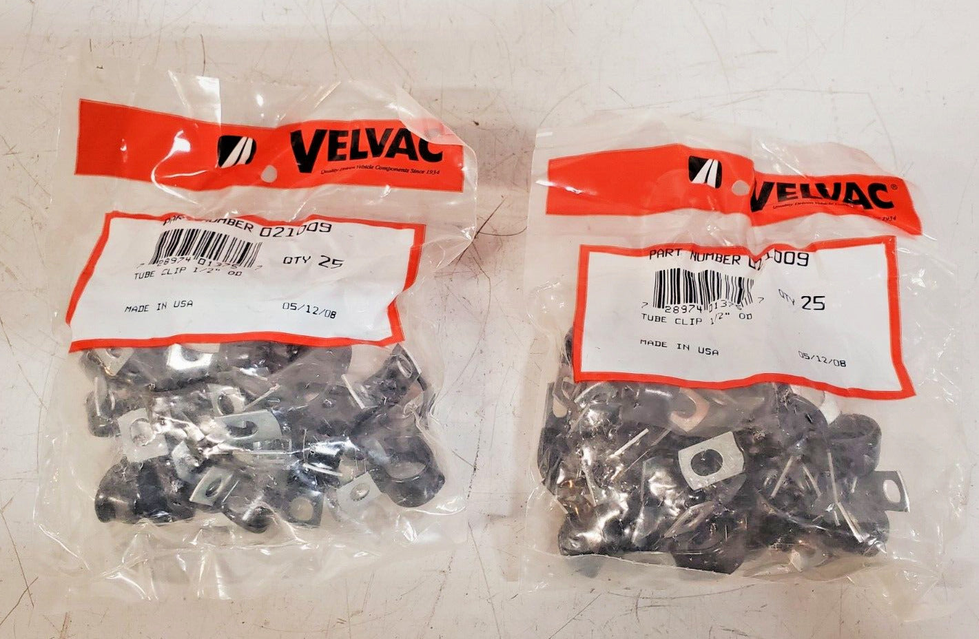 2 Packs of 25 Units of Velvac Tube Clips 021009 (50 Total Qty)