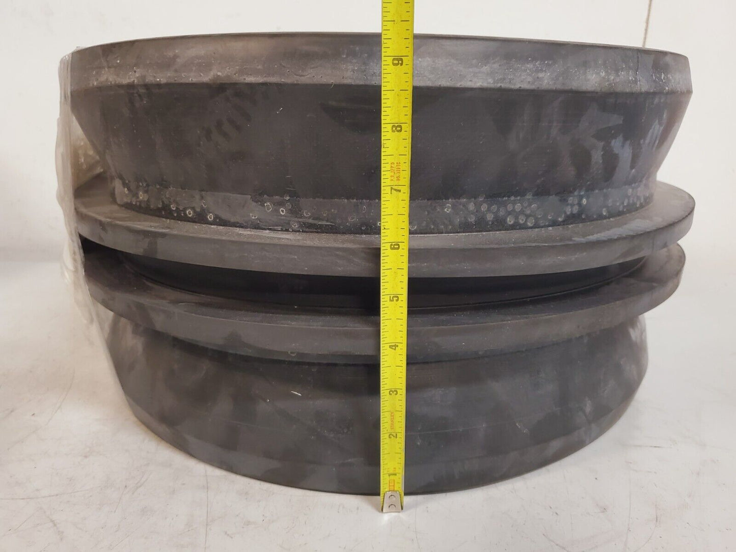 Tubeless Sealing Ring for 15" Rim with 9.75" width 355-65R15 | 0793026