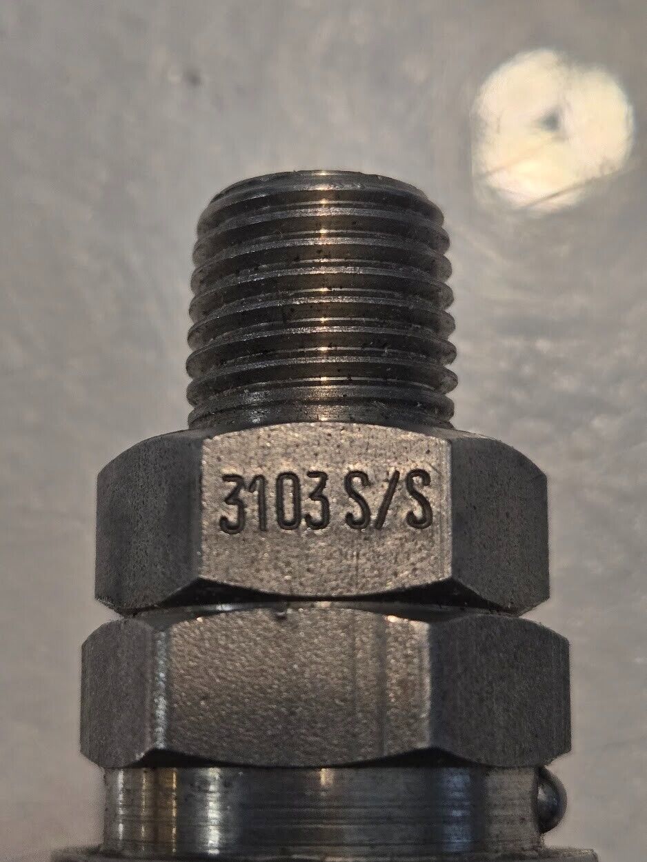 Foster 310S/S Stainless Steel 1/4" Quick Connect Coupling 1/4" Male Pipe Thread
