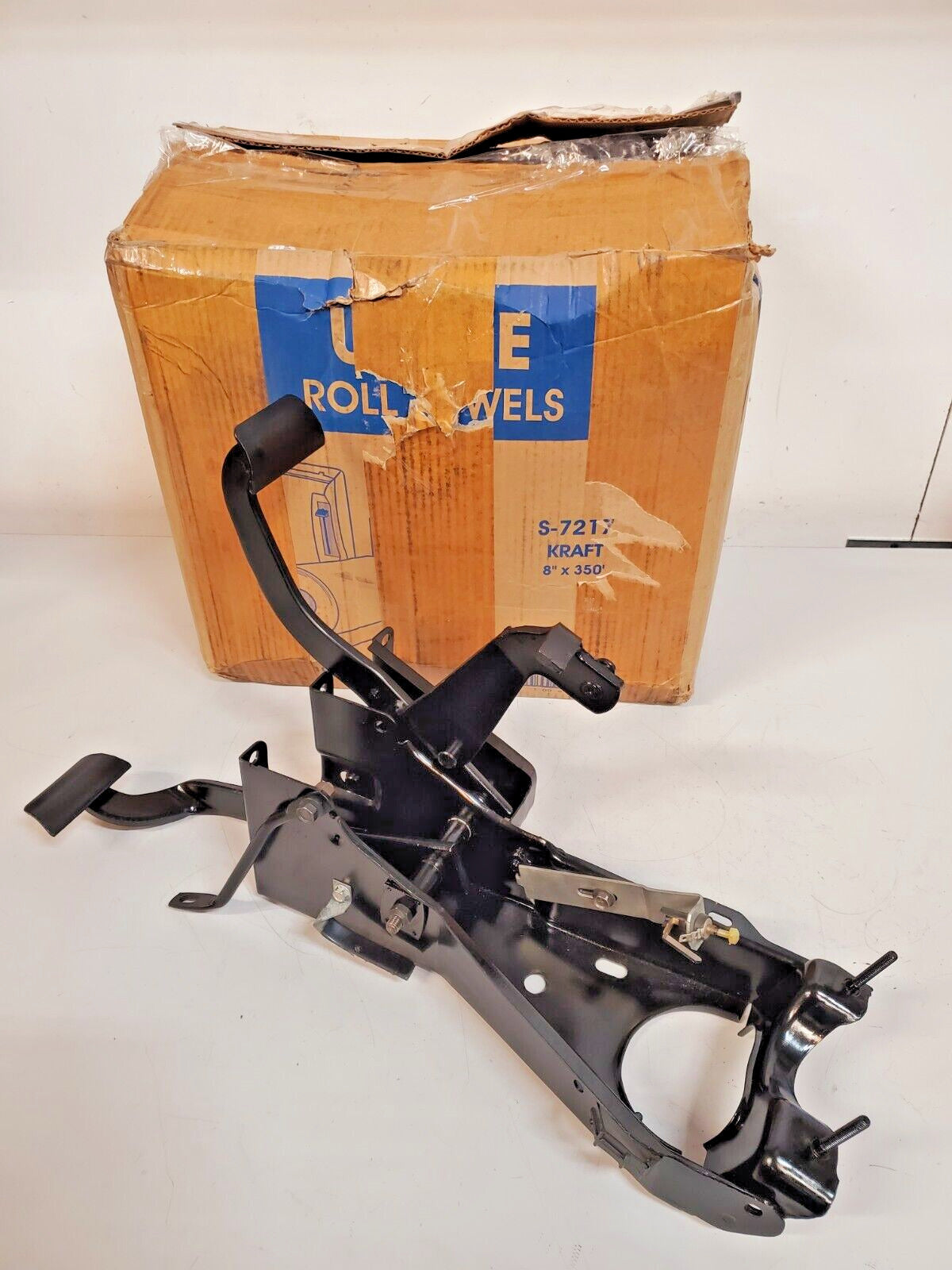 Pedal Box Assembly 3488854 | 643120488 | 1514