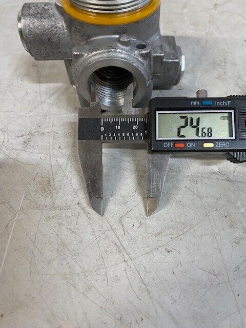 Donaldson P170773 Filter Head Assembly