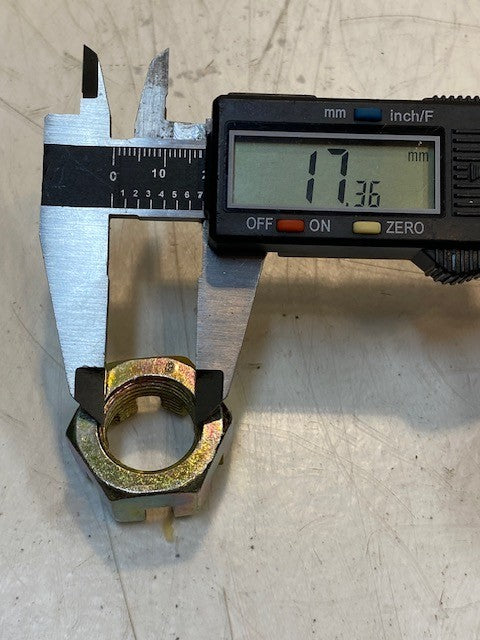 4 Qty of New Holland Spindle Hub Retaining Castle Crown Nuts 387930S36 (4 Qty)