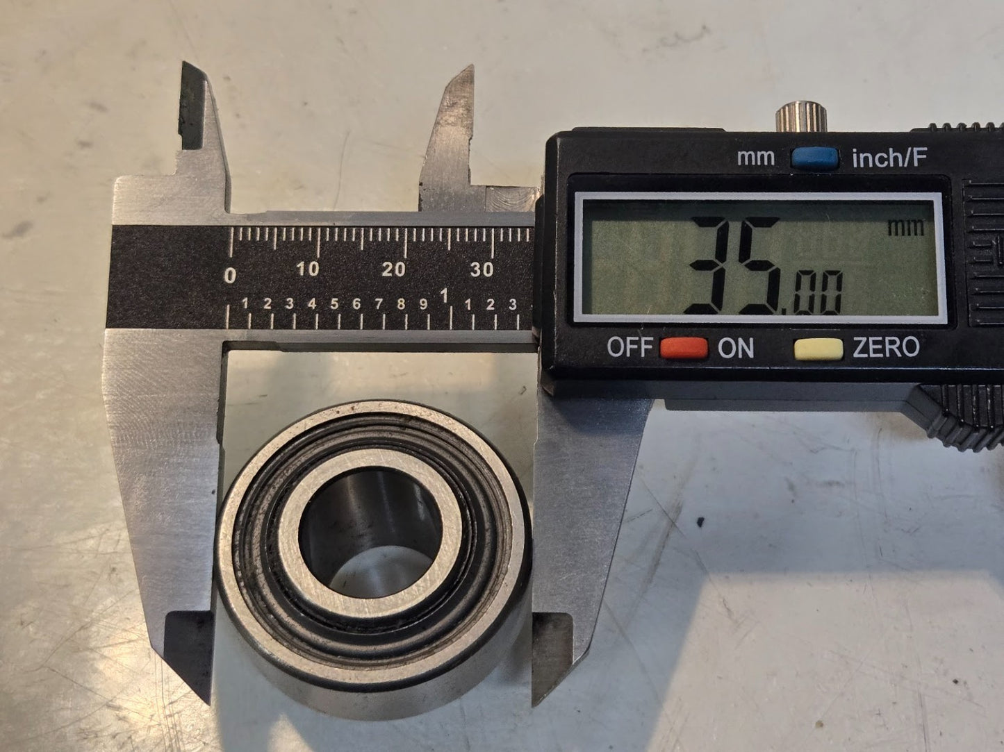 9 Quantity of Metal Shielded Ball Bearings 202RRE | 35 mm OD 15 mm Bore (9 Qty)