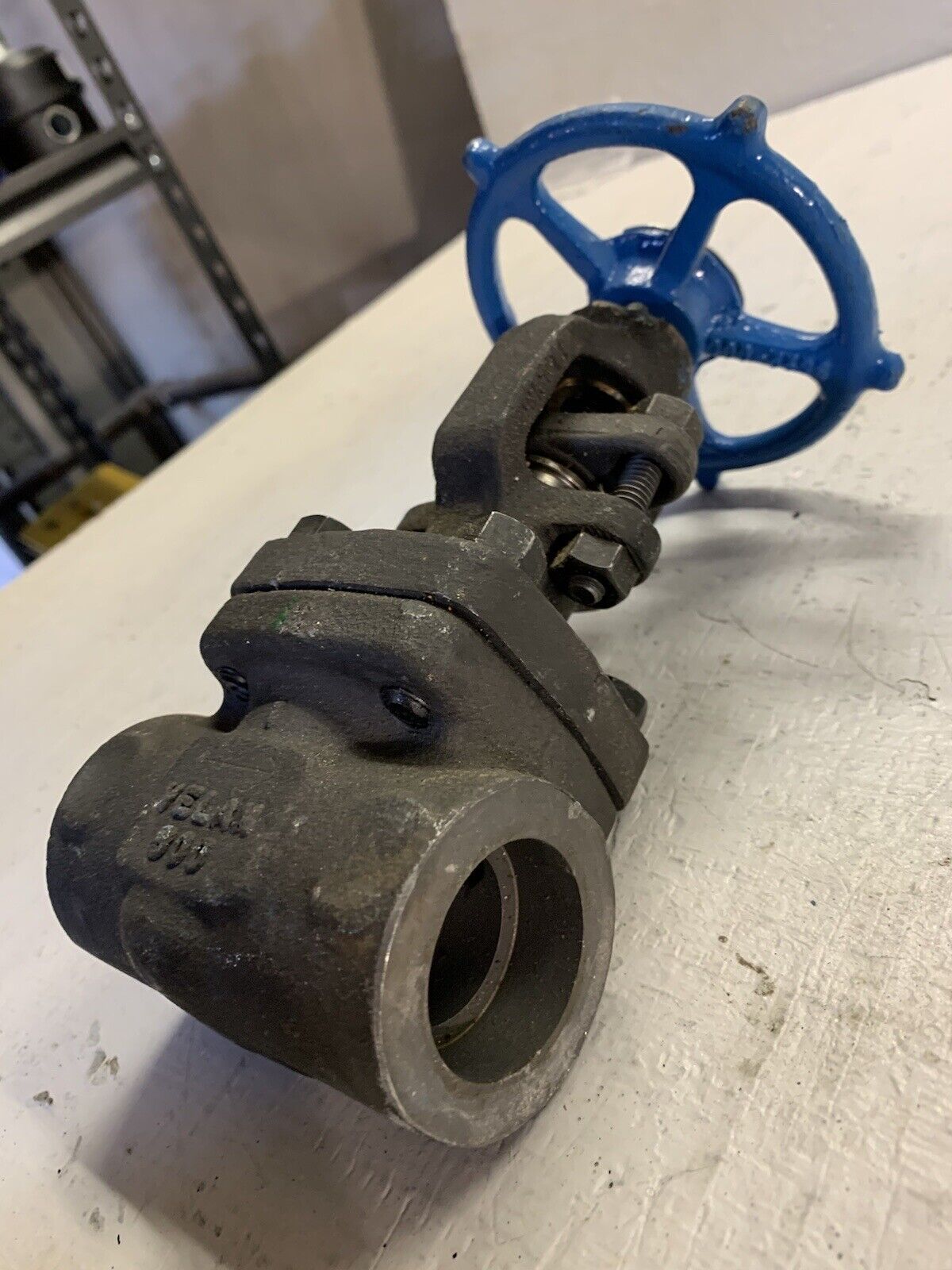 Velan W-2074B-02TY Manual Steel Socket Weld Globe Valve 1” 800 A105N