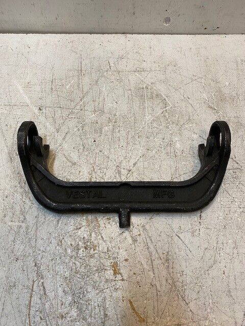 Vestal MFG 1" Cast Iron Water Meter Yoke Bar 15" Long w/ 1 Notch