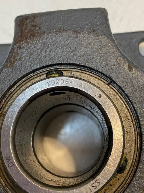 HK Systems C12000 4-Bolt Block 1-1/8" Flange Bearing XB206-19 Insert Bearing