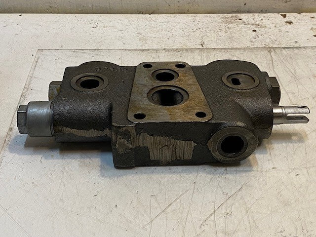 Hydraulic Directional Control Valve 976557