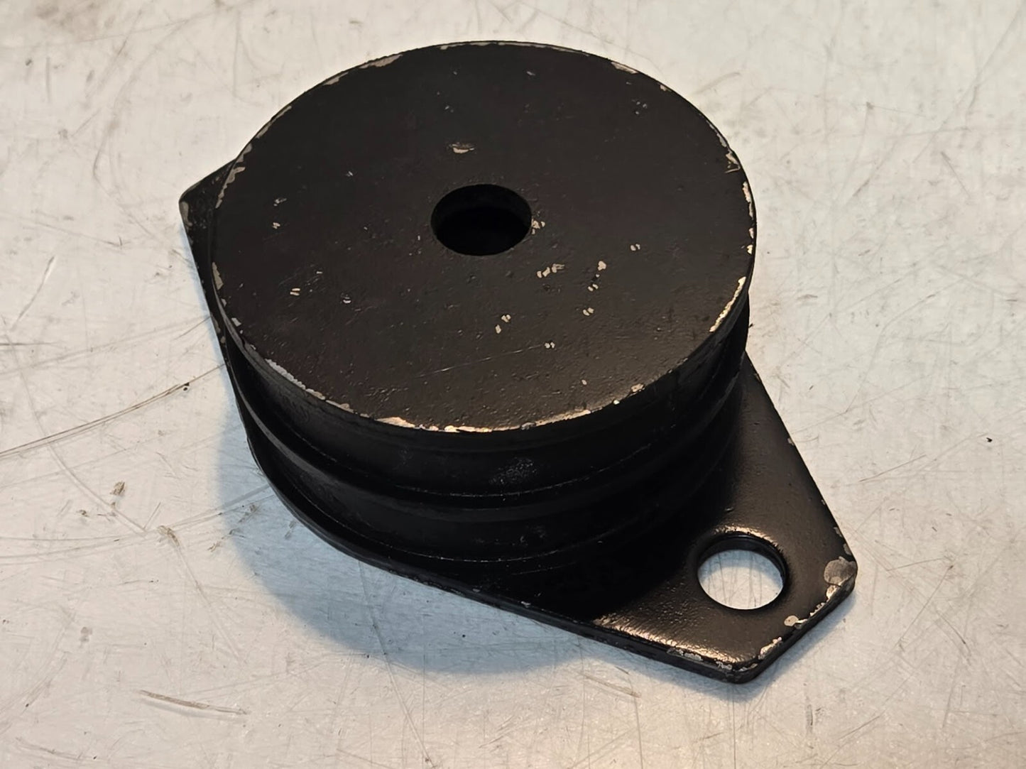 Engine Mount 060735061 for Mohawk | 40-50 | 3.75" Diameter | 6.25" Wide Flange