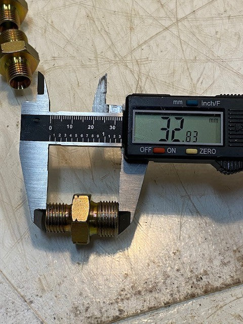 12 Quantity of Female to Female Brass Hex Nipple Pipe Fittings (12 Quantity)
