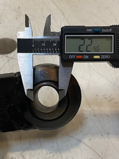 Hydraulic Cylinder 20" Long 85mm OD 22mm Bore 16mm Hole 20mm Hole