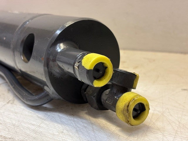 Single-Rod Hydraulic Cylinder for Skid Steer 26" Long 3.5" Bore 2" Shaft