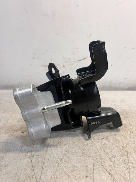 Toyota Right Hand Passenger Side Engine Mount Insulator Sub-Assembly 12305-37050