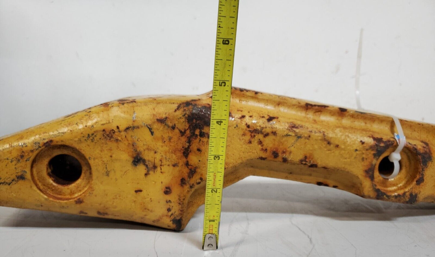 CAT Flush Mount Adapter Center 8E-1465-04