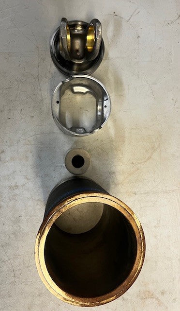 Detroit Series 60 Piston Kit Cylinder Liner, 23523392, 23521803, 23521649