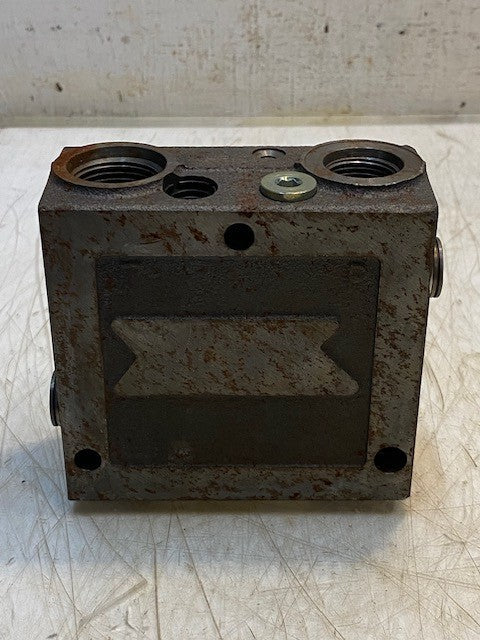 Sauer-Danfoss 157B5210 Hydraulic Pump Side Inlet Module 25HR, 407A, 5007F062168