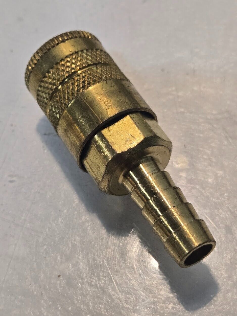 6 Quantity of 1/4" Quick Connect Fittings with 3/8" Barb Hose End (6 Quantity)