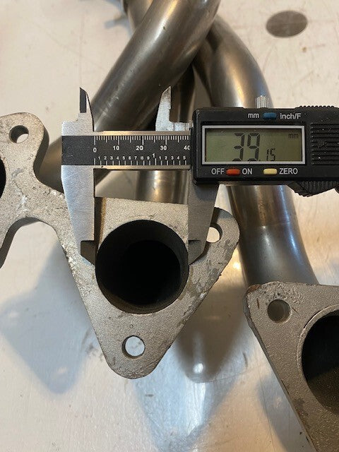 3-Branch Exhaust Header 25" L  52mm Bore 39mm Branch Bore 14mm Thread