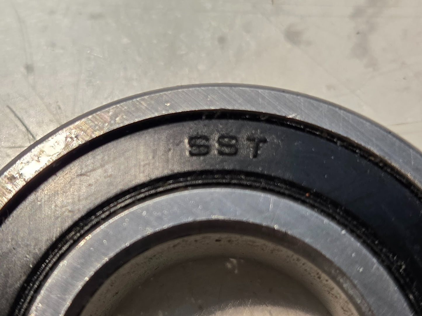 9 Quantity of Ball Bearings 6205-2RS-1R | 52 mm OD 1 in Bore 15 mm Wide (9 Qty)