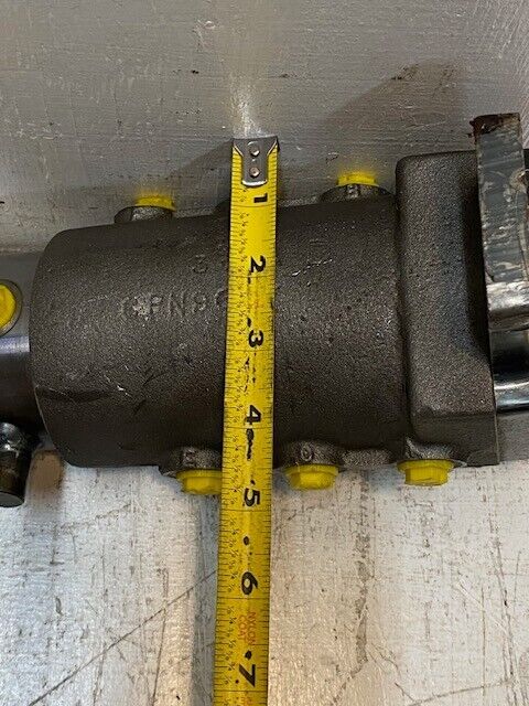 Center Swivel Joint for Bobcat Excavator 6PN966 8-1/2" Tall 5" Wide 76mm Top End