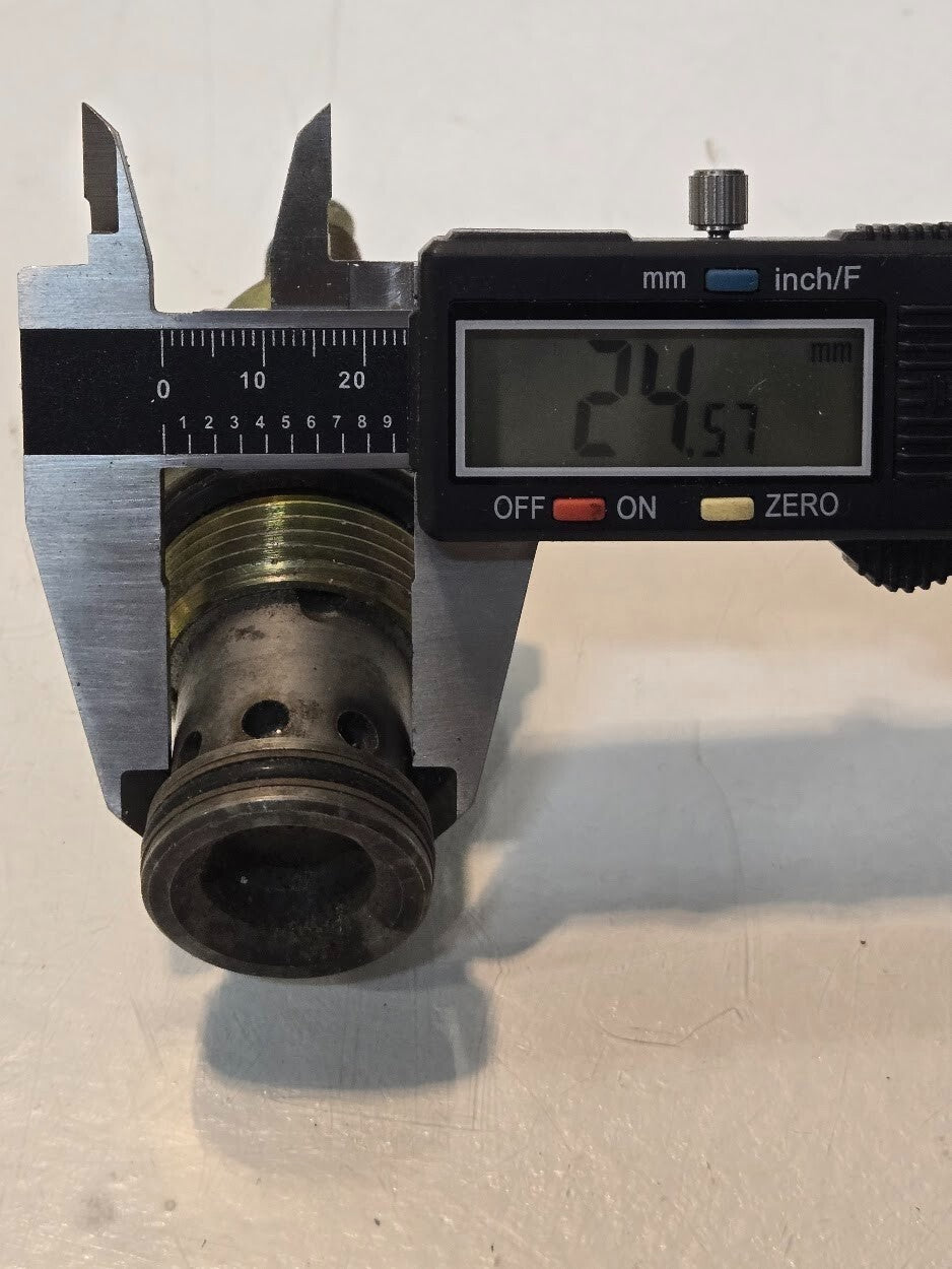 Vickers RV5-16-S-0-30 Pilot Operated Relief Cartridge Valve 4-1/4" Long 19mm Hex