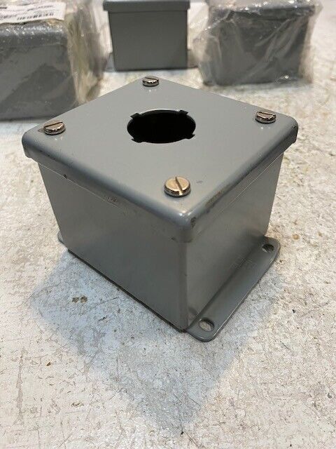 5 Quantity of Hoffman E1PB Push Button Enclosures 58010 (5 Quantity)