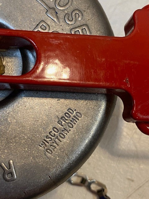 Wisco Gas Cap Red Handle 14 PSI 82mm ID 106mm OD