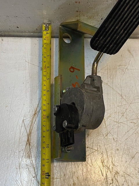 Navistar International Pedal Electronic Accelerator Assembly 2594320C91