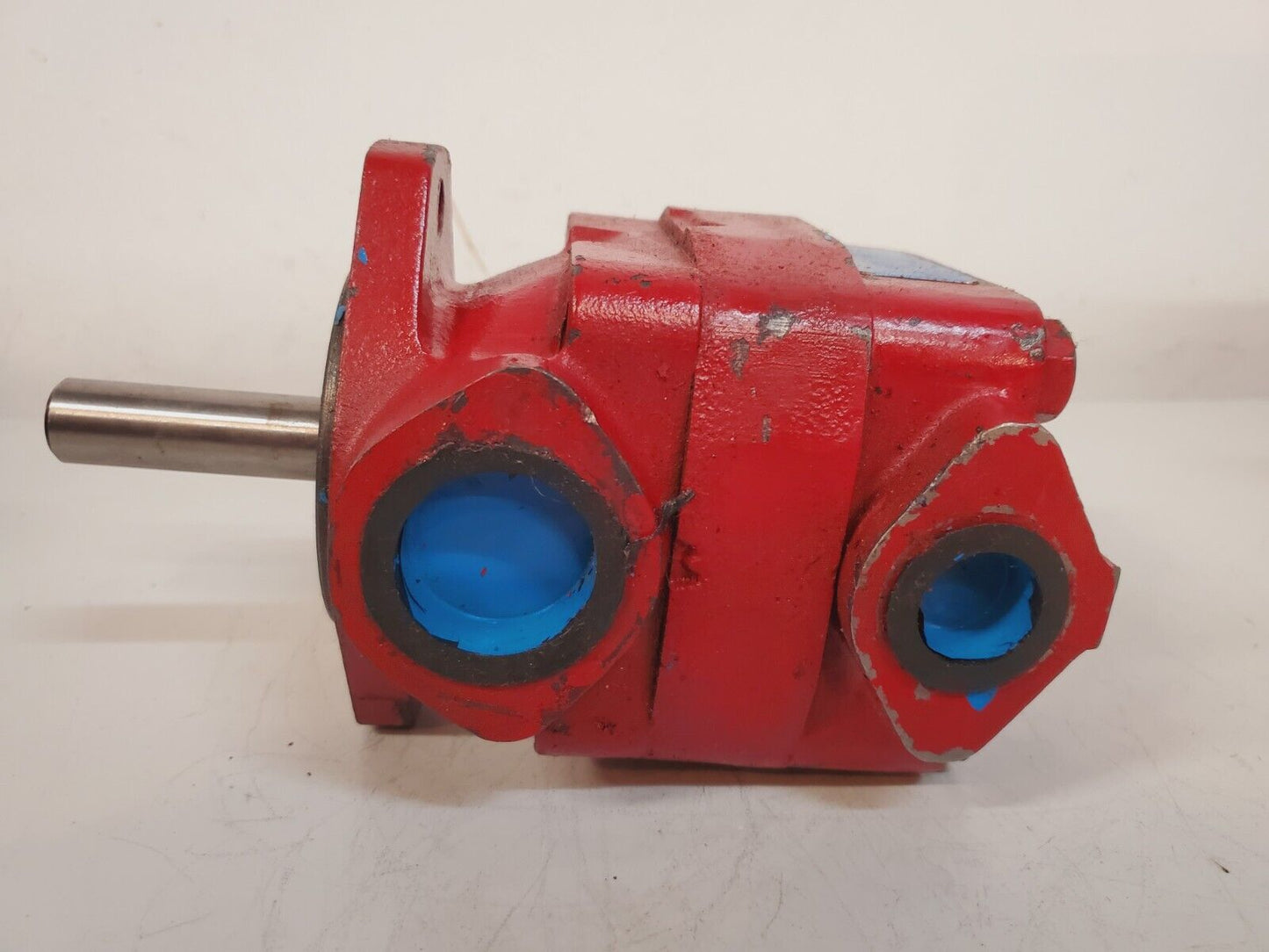 Benchmark Hydraulic Pump 399722X | V201S12S1C11