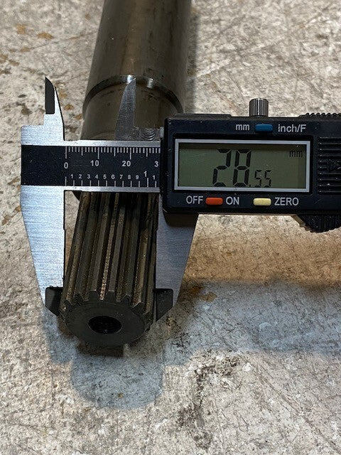 Shaft 16" Long 29mm 17-Spline 40mm OD 19mm Thread