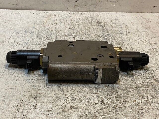 Bosch Hydraulic Valve 0521610807 | 0521610807-089 | 21J0