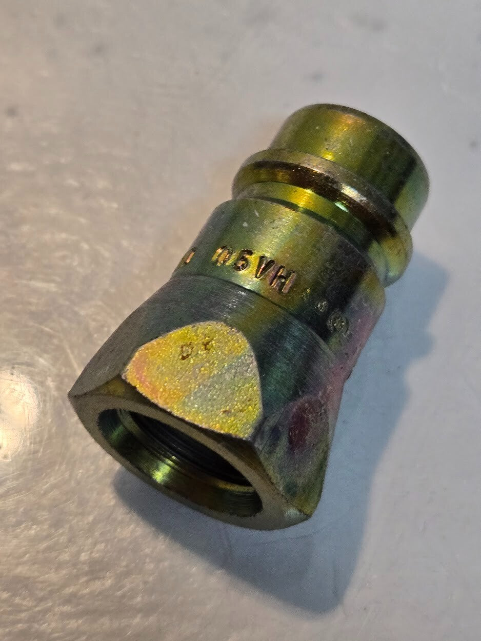 8 Quantity of Pioneer 8010-15P 1/2" Valved Hydraulic Nipples 3/4"-16 ORB (8 Qty)