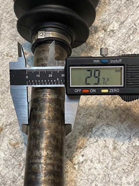 Axle Drive Shaft R2684-01 BT-70 25" Long 26-Spline 30mm Shaft Dia. 29mm Thread