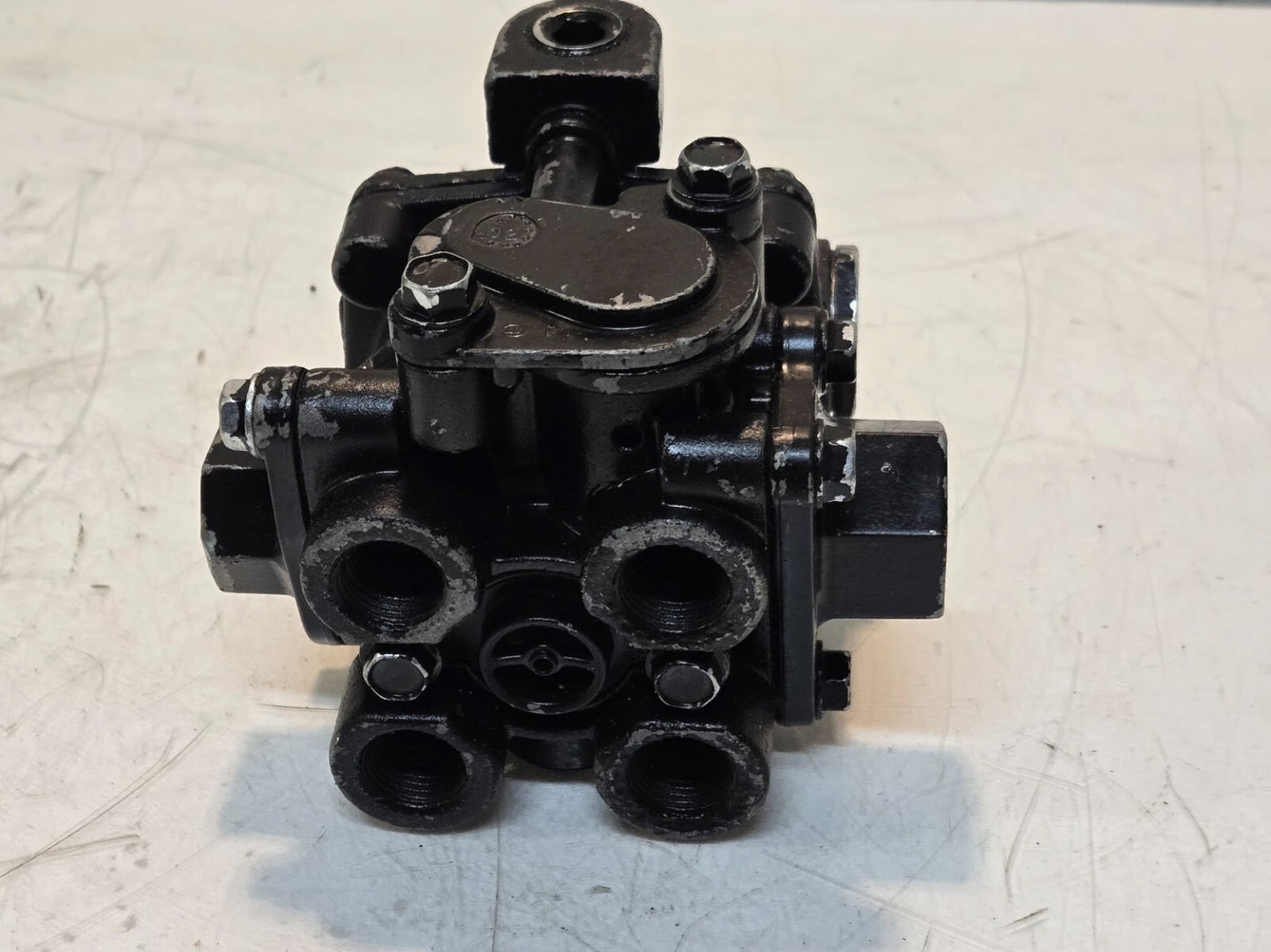 Midland KN26000X 0707 Air Brake Control Valve | RT-4 | Remanufactured by Haldex