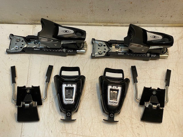 Salomon 500 Synchro R Ski Binding Set Black Toe Pieces, Heel Pieces & Brakes