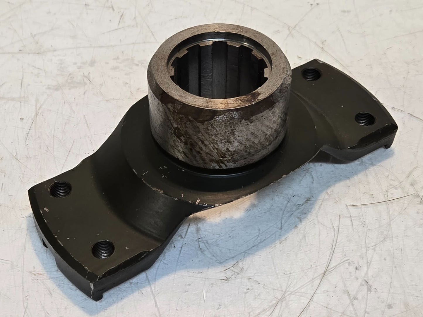 Half Round End Yoke for Eaton 72NYS312 | 10 Spline | 4 Bolt Mount | 74.4 mm Hub