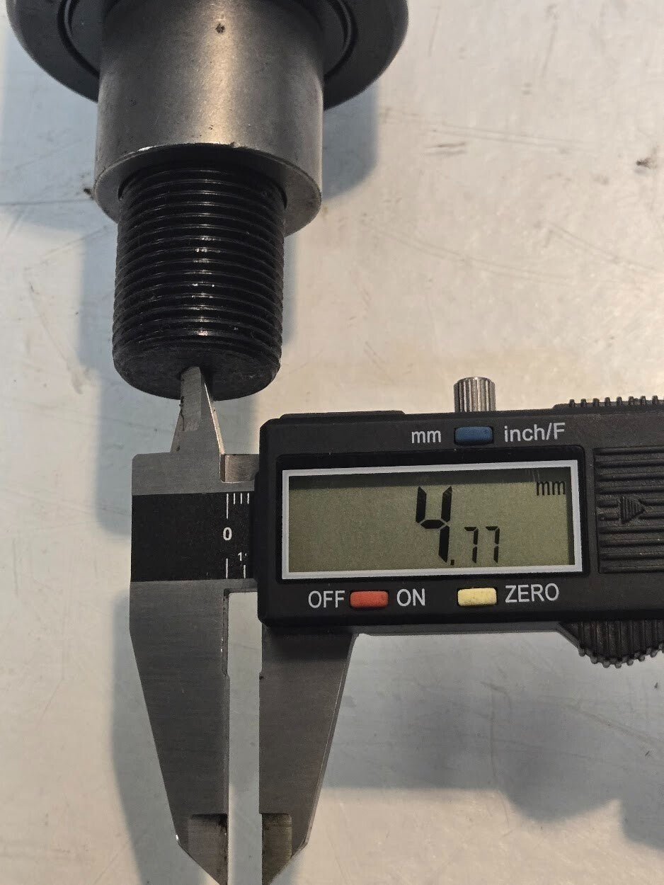 McGill Cam Follower Bearing CFE 2 1/2 SB | 0H7 | 2-1/2" Diameter 1"-14 Stud