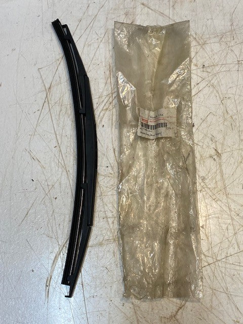 ISUZU 8-97300-440-0 Rear 14" Wiper Blade for 2002-2004 Isuzu AXIOM Made in USA