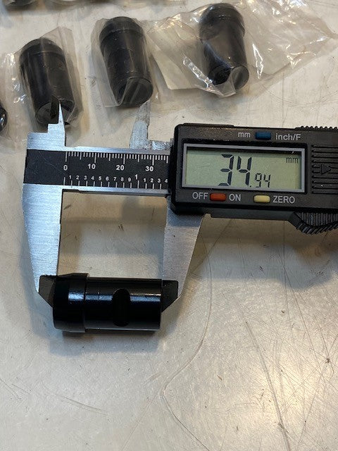 10 Quantity of Black Striker Plugs 28C (10 Quantity)