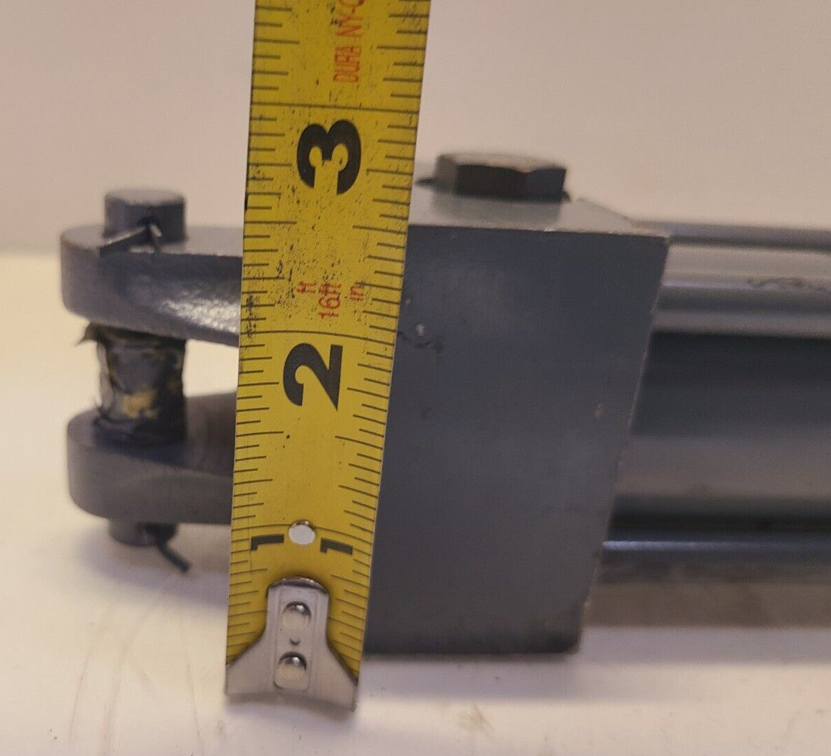 Hahn & Clay Hydraulic Cylinder 2B-641-00 Bore 1.50 Stroke 6.0 Rod 100 | 5000PSI