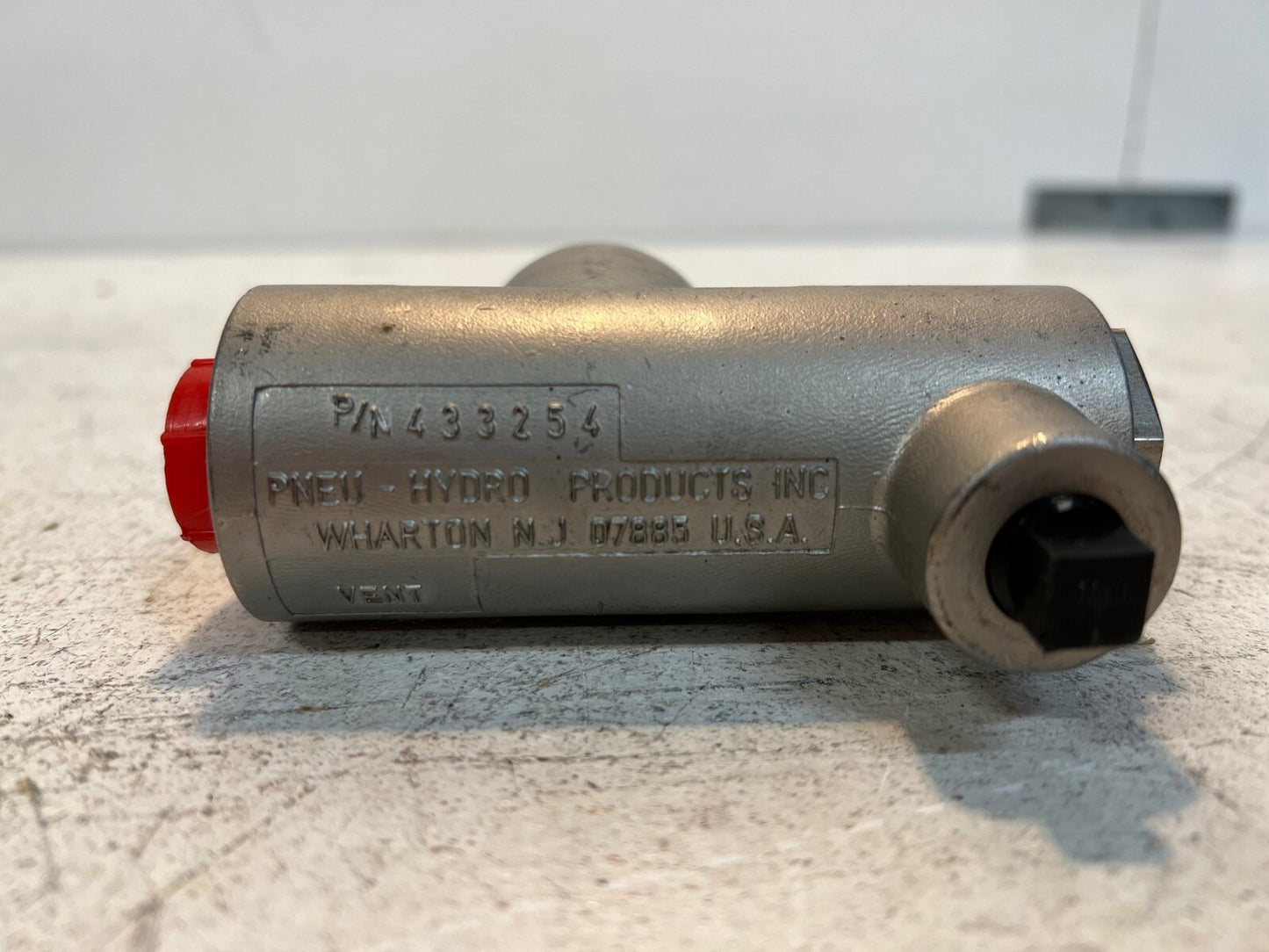 Pneu 233245 Hydro Product Vent, Outlet, Inlet