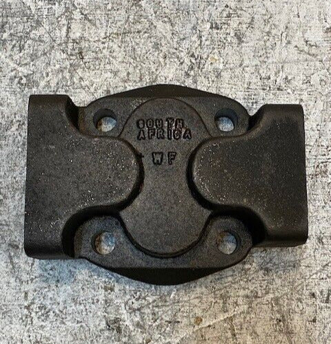 Motor Port End Flanged Cover 7-1/4" Long 6" Wide 3" Tall 17mm Holes