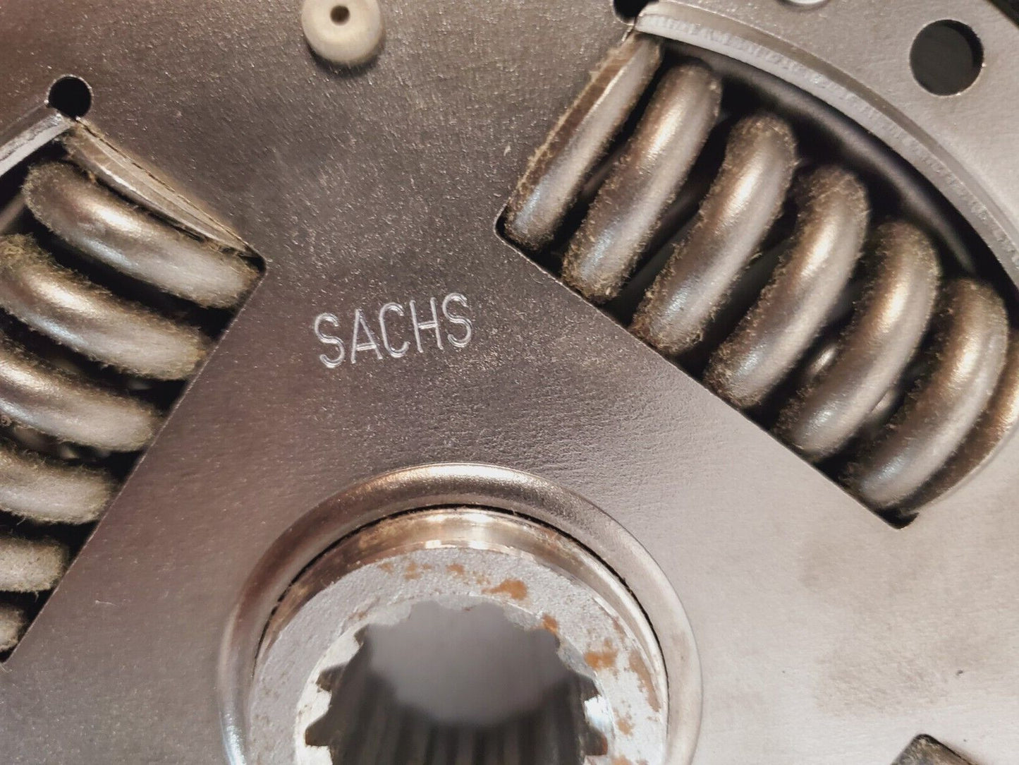 Sachs Clutch Gearbox-Side 1878005527 | 001093 | 11S188 | 43129781 | 3,20