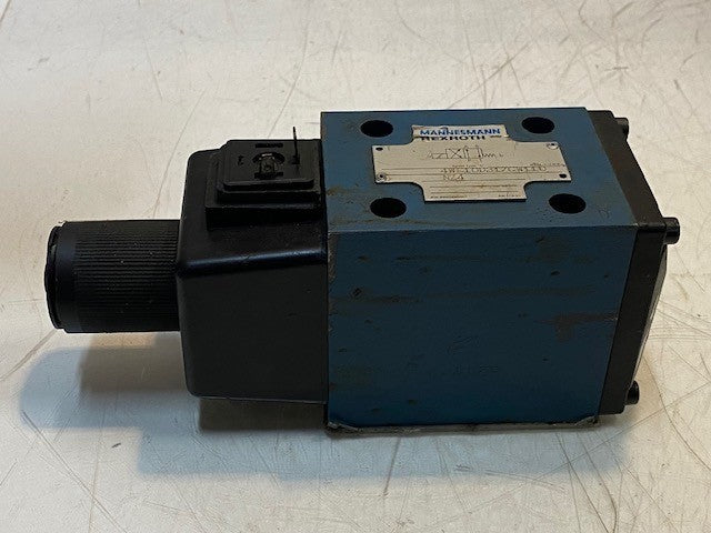 Rexroth 4WE10D31/CW110NZ4 Direct Operated Directional Spool Valve WZ65-4-L