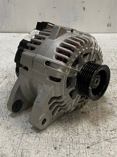 Valeo Remaufactured Alternator 37300-37405-RM