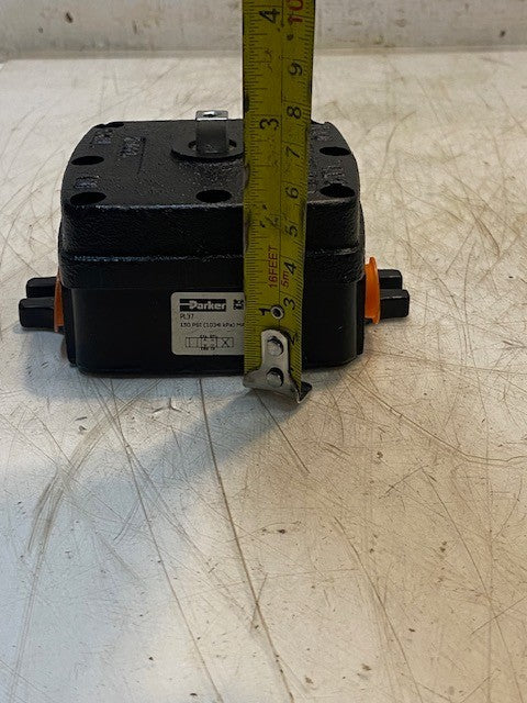 Parker PL37 Pneumatic PL Series Inline Air Flow Control Valve 4 Port 3 Way