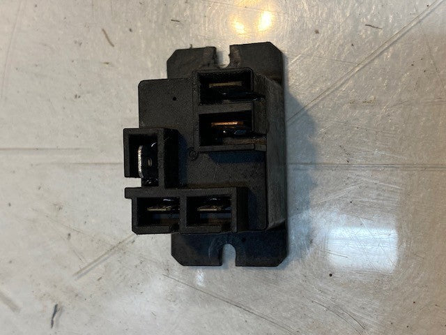 6 Quantity of Omron Relays G8P-1C2T-F 24VDC 250VAC 0675H2 (6 Quantity)