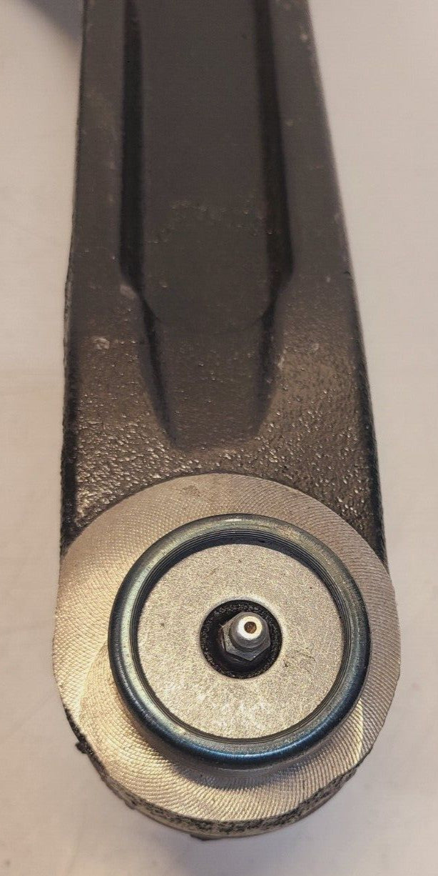 Chrysler Pacifica Front Lower Control Arm 04743151AF | 6T2 | D12 | J140