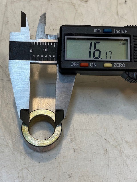 7 Quantity of New Holland 86529376 Spacers 25mm OD 16mm Bore 11mm Wide (7 Qty)