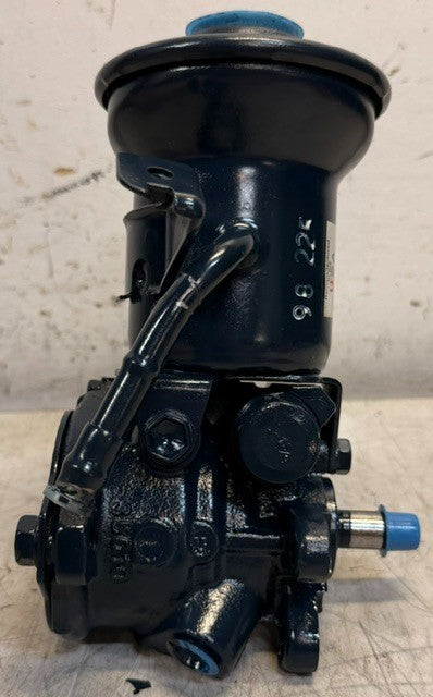 Carquest Remanufactured Power Steering Pump 5174 Autmotive Replacement Unit